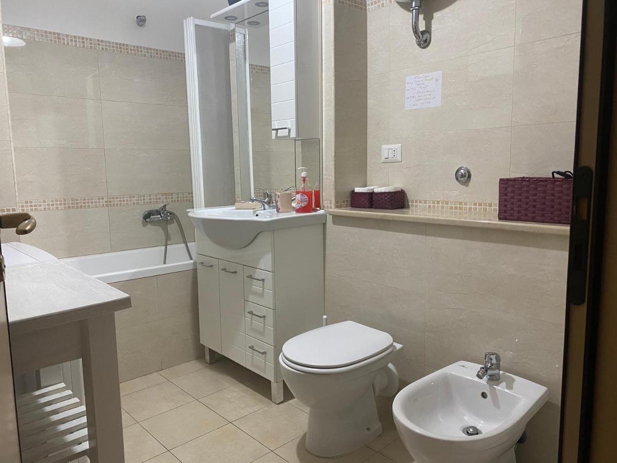 Cozy Apartment 2Bedroom In Center Of Róma Kültér fotó