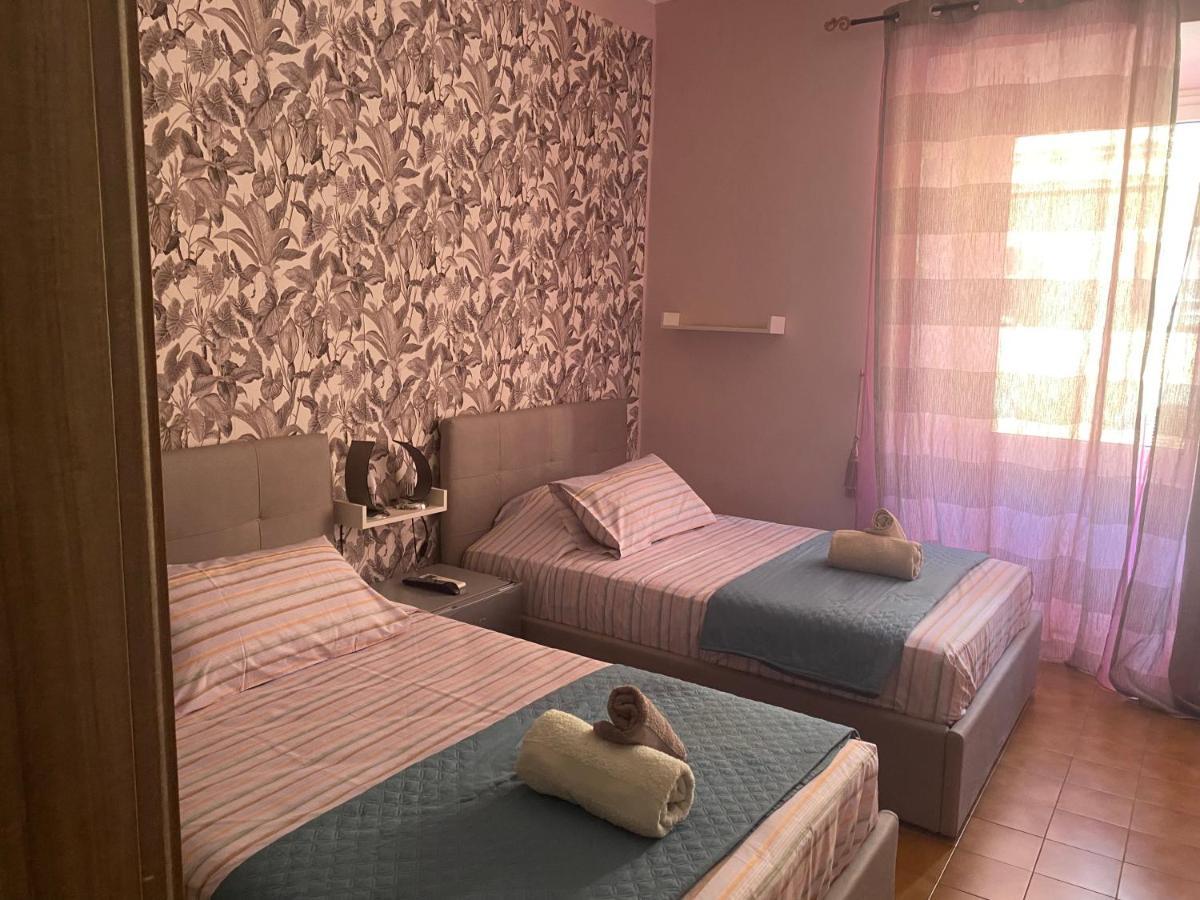Cozy Apartment 2Bedroom In Center Of Róma Kültér fotó